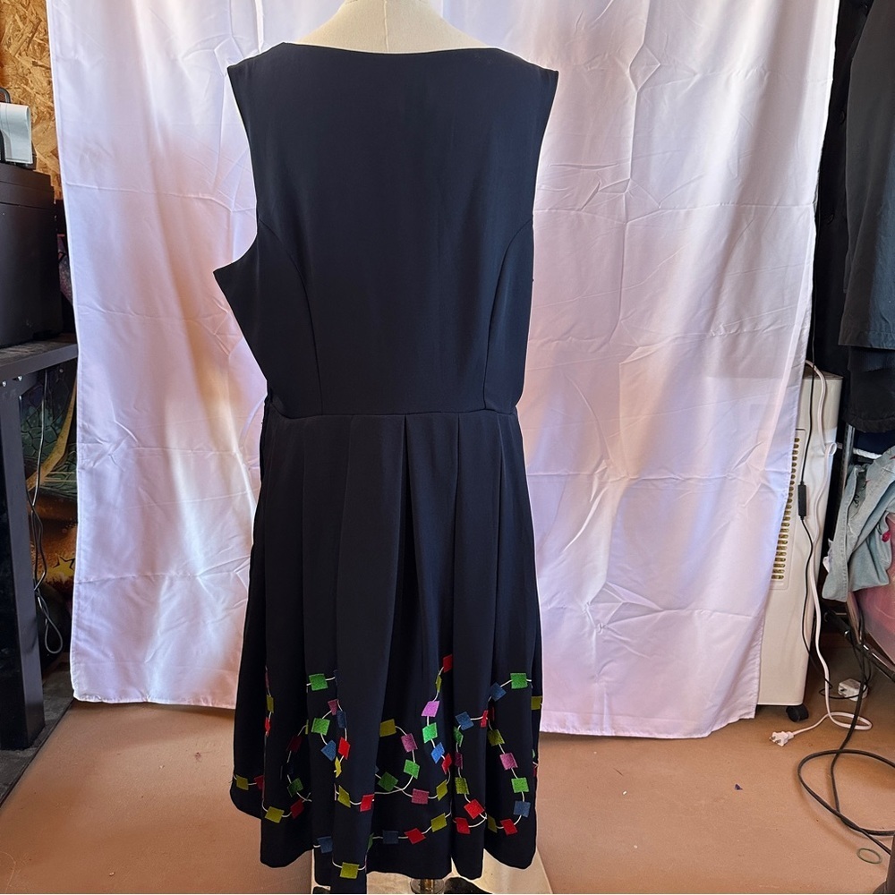 ModCloth womens 1X navy blue colorful squares sleeveless pocket plus Bea Dot - Picture 10 of 15